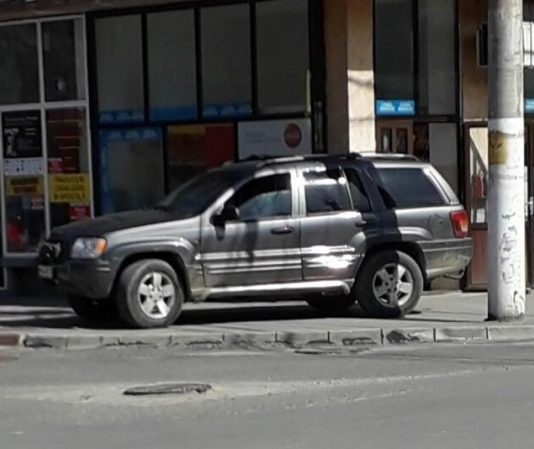OPINIE CITITOR: Să nu mai închidă ochii Poliția Borșa la astfel de șoferi (foto)