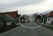 CA-N ROMÂNIA: Curățenie într-un nor de praf de nu se mai vedea stațiunea Ocna Șugatag (foto/video cititori)