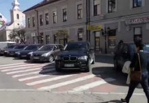 PARCARE A LA SIGHET: Au blocat o stradă parcând direct pe trecerea pentru pietoni (galerie foto/video)