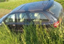 ACCIDENT PE DN1C: Un șofer și-a „parcat” mașina în șanț la întrare în Satulung (galerie foto)