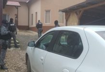 Percheziții domiciliare la Cupșeni. Poștărița este suspectată de abuz în serviciu și delapidare