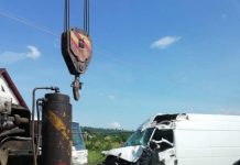 PRINS DUPĂ TREI ZILE: A făcut praf o autoutilitară în Sat Șugatag, apoi a fugit (foto exclusiv)