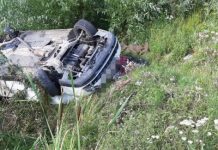 ACCIDENTELE CONTINUĂ ÎN MARAMUREȘ: Impact violent între două mașini. Două victime la Rogoz (foto)