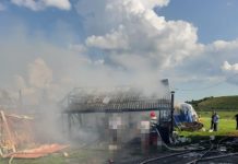 FOC LA ROGOZ: O lemnărie a luat foc (galerie foto)