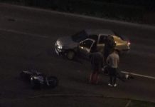 EXCLUSIV: Un motociclist a fost lovit de o mașină în Bais Mare (foto/video)