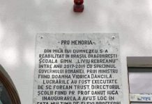 DRAGOMIREȘTI: Plăcuță ”Pro Memoria” cu numele Vioricăi Dăncilă, instalată pe o școală reabilitată din bani publici (FOTO/ACTUALIZARE)