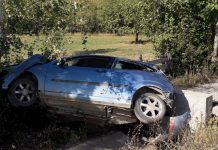 GALERIE FOTO ACCIDENT: Un autoturism distrus pe DJ184 între Budești și Ocna Șugatag (ACTUALIZARE)