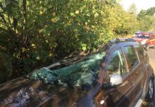 ACCIDENT LA ȘIȘEȘTI: Un șofer ar fi adormit la volanul Duster-ului și s-a răsturnat (foto/video)