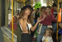 BĂIMĂREANCA Ami a făcut show în tramvai, alături de călători. Cum sună noua ei piesă cu care a făcut furori pe internet