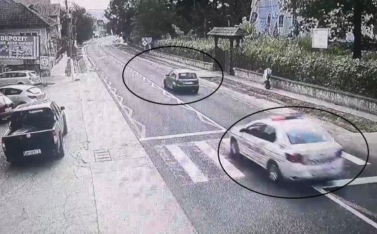 SĂBIȘA: A FUGIT DE POLIȚIE – Șofer blocat în trafic și încătușat după o urmărire ca-n filme