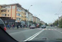 ULTIMĂ ORĂ: Femeie lovită de un Logan pe trecerea pentru pietoni (galerie foto)