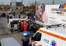 IMPACT VIOLENT LA SATU MARE – Un TIR, un microbuz și un autoturism implicate. Unul dintre șoferi era beat (galerie foto)
