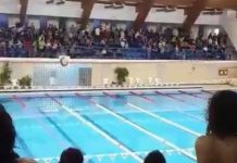 REVOLTA UNUI CAMPION MONDIAL – Copiii obligați să asculte IMNUL SECUIESC la Campionatul Național de Înot de la Miercurea Ciuc (VIDEO)