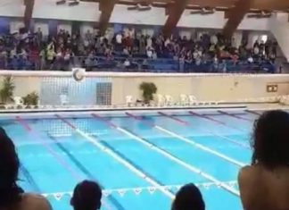 REVOLTA UNUI CAMPION MONDIAL – Copiii obligați să asculte IMNUL SECUIESC la Campionatul Național de Înot de la Miercurea Ciuc (VIDEO)