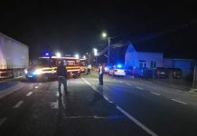 NENOROCIRE ÎN BAIA SPRIE: Pieton spulberat de o mașină. Medicii încearcă să îl salveze (FOTO – ACTUALIZARE)