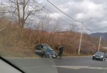 ACCIDENT: O mașină a ajuns în șanț pe DN1C în zona Dealul Dura (FOTO)