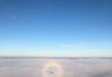 EXCLUSIV / SPECTACULOS – Umbră ciudată pe cerul Maramureșului! Fenomen extrem de rar în lume, surprins dintr-un elicopter SMURD (FOTO)