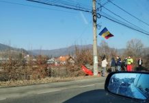 ACTUALIZARE: S-a răsturnat cu mașina pe DN18 la intrare în Baia Sprie. Accidente și în Satu Nou de Jos și Baia Mare (FOTO/VIDEO)
