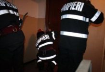 AU SPART UȘILE: Un sighetean a fost găsit mort în apartament, iar un băimărean – mort de beat
