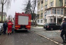 ACTUALIZARE – Intervenție lângă complexul Albina din Baia Mare. Scurgere de gaze într-un bloc
