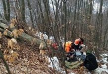 TRAGEDIE: Un bărbat din Suciu de Sus a murit strivit sub un buldoexcavator (FOTO)