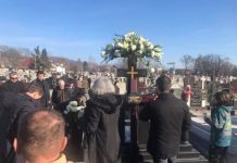 FOTO/VIDEO – PE ULTIMUL DRUM: Decebal Traian Remeș, fost ministru al agriculturii și finanțelor, a fost condus pe ultimul drum