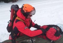 INTERVENȚIE SALVAMONT BORȘA: Un adolescent de 17 ani din Iași s-a accidentat pe pârtie (galerie foto)