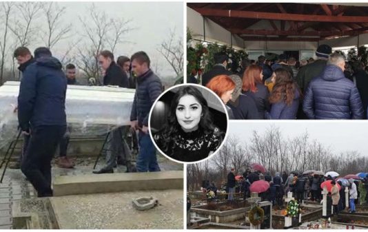 FOTO/VIDEO. Carmen, sătmăreanca ucisă cu sânge rece, condusă pe ultimul drum de sute de persoane
