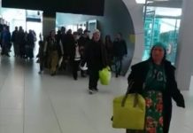 VIDEO: Cetățenii români se întoc acasă din LONDRA. NU mai au “contracte de muncă”