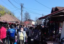 FOTO/VIDEO EXCLUSIV: CE PANDEMIE, CE CORONAVIRUS? ÎN JOIA MARE, îmbulzeală și nebunie în Piața Agroalimentară din Sighetu Marmației