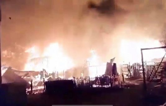 ÎN AREST: Un tânăr de 21 ani a incendiat 13 garaje și lemnării din Nistru. Paguba este de 182.000 lei (VIDEO)