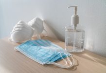 SĂLIȘTEA DE SUS: Au lăsat pachetele la magazin iar bătrânii au rămas fără măști și dezinfectant