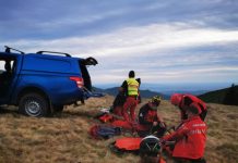 INTERVENȚIE SALVAMONT: Turistă din Satu Mare, accidentată când cobora de pe Creasta Cocoșului (VIDEO/FOTO)