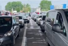 Oamenii s-au călcat în picioare în Vama Nădlac. Peste 30.000 de persoane au trecut fără control epidemiologic (foto)