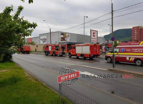 Foto Video Incendiu La Kaufland Baia Mare 24