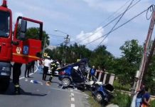 ACTUALIZARE 2: SIGHETU MARMAȚIEI – Două victime încarcerate după ce s-au izbit cu mașina de un stâlp. Soția șoferului a decedat (galerie foto / VIDEO)