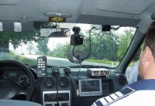 E GROASĂ RĂU DE TOT: 14 șoferi și 9 polițiști de la SPR Maramureș urmăriți penal pentru dare de mită, favorizarea infractorului și fals intelectual. 6 polițiști arestați preventiv (ACTUALIZARE)