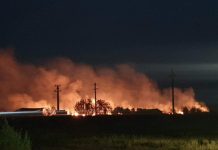 FOTO/VIDEO: Incendiu violent în zona gării din Seini