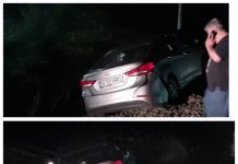 FOTO EXCLUSIV – LOCUL BLESTEMAT: Încă un șofer a ajuns cu mașina pe linia ferată de la Hideaga