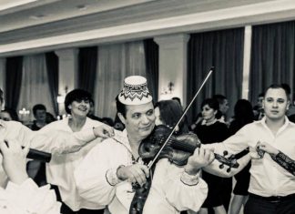 DOLIU ÎN MUZICA POPULARĂ: Vasile Barani, unul dintre cei mai cunoscuți interpreți din Maramureș, s-a stins din viață în cursul nopții trecute