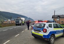 CARANTINĂ TOTALĂ ÎN PETROVA: Intrări şi ieşiri păzite de poliţie (FOTO, VIDEO)