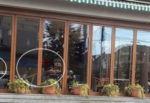 FOTO EXCLUSIV: ÎNCALCĂ LEGEA!!! Pentru PNL-iști cafenelele nu sunt închise însă pentru PROȘTI DA!!!