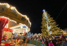 VIDEO: DE MOȘ NICOLAE – Bradul Băimărenilor a fost inaugurat. Centrul Vechi luat cu asalt cu mic cu mare