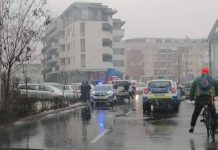 FOTO: Ca-n Vestul Sălbatic – Patru femei s-au bătut în stradă în Baia Mare. Una a folosit şi spray lacrimogen (actualizare)