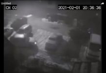 VIDEO: ȘOFER DE GUMĂ din SIGHET – S-a chinuit timp de 8 minute să iasă din parcare, a avariat o altă mașină, s-a uitat la ce a făcut și a fugit