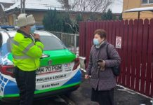 FOTO, VIDEO: Spirit civic dovedit de un băimărean care a găsit un portmoneu pe stradă. Poliția Locală Baia Mare a înapoiat banii femeii de 73 ani