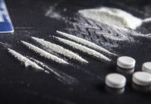 EXCLUSIV / ACTUALIZARE: Traficanți de cocaină din Bistrița Năsăud blocați în trafic la Bogdan Vodă de polițiștii de frontieră maramureșeni. Dozele erau ascunse în cutia de gumă de mestecat!