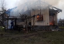GALERIE FOTO: Incendiu puternic la Berinţa (actualizare)