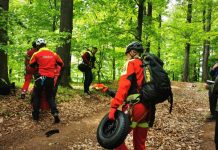 FOTO/VIDEO – DESCOPERIRE ÎN PĂDURE: Bărbat de 53 de ani, găsit mort în zona Vf. Iricău
