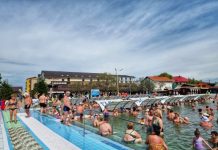 Trei motive să îți petreci concediul de vară la Ștrandul Termal Tășnad